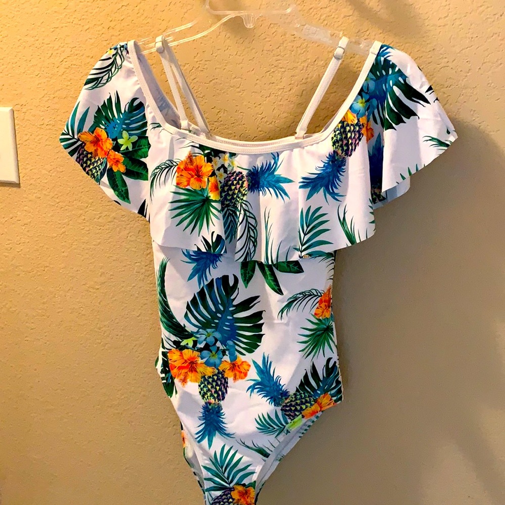 Ladies swimsuit